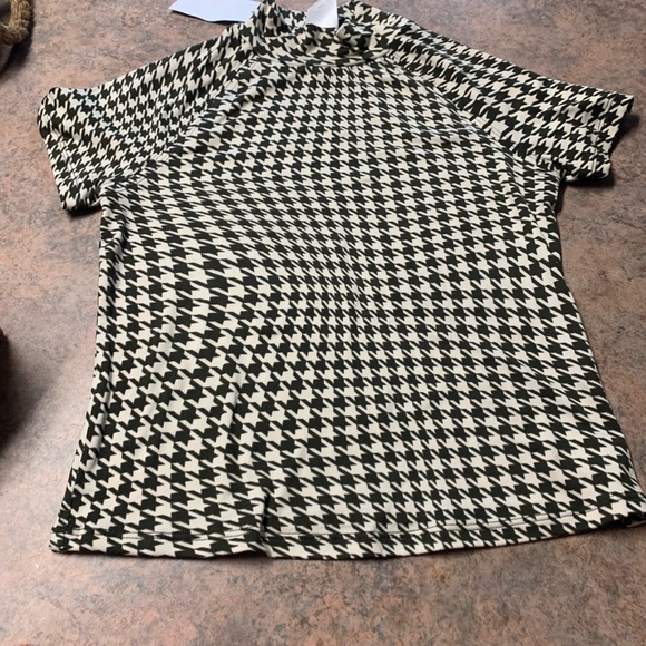 Top lot (new with tags) - Picture 4 of 5